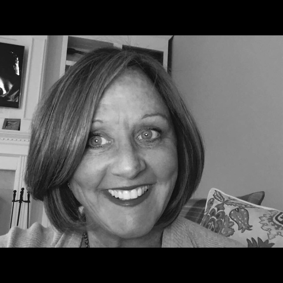 Meet your Posher, Maribeth - Picture 1 of 1